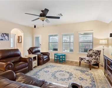 3716 Anchor Bay Dr - Photo Thumbnail 3