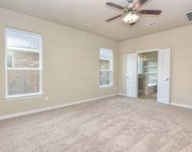 917 Swan Flower St - Photo Thumbnail 26