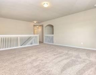 917 Swan Flower St - Photo Thumbnail 32