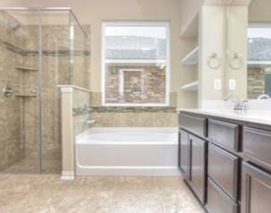 917 Swan Flower St - Photo Thumbnail 33