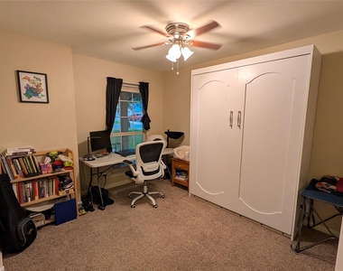 8007 Forbsdale Dr W - Photo Thumbnail 10