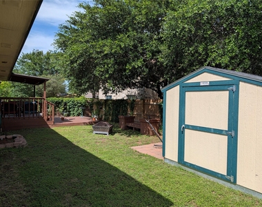 8007 Forbsdale Dr W - Photo Thumbnail 14