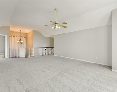 10802 Hastings Ln - Photo Thumbnail 18