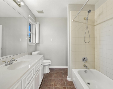 10802 Hastings Ln - Photo Thumbnail 19