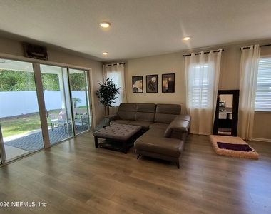 5747 Tomahawk Lake Drive - Photo Thumbnail 6