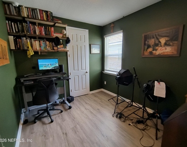 5747 Tomahawk Lake Drive - Photo Thumbnail 11