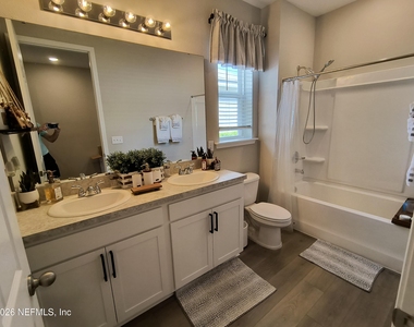 5747 Tomahawk Lake Drive - Photo Thumbnail 12