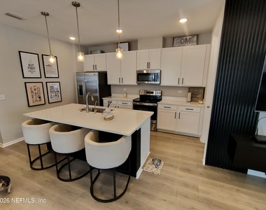 5747 Tomahawk Lake Drive - Photo Thumbnail 3