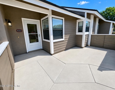 8322 Derbyshire Place - Photo Thumbnail 11