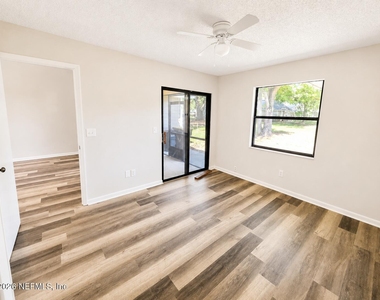 8322 Derbyshire Place - Photo Thumbnail 7
