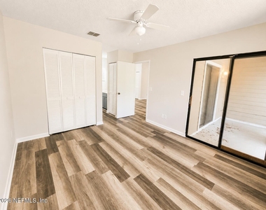 8322 Derbyshire Place - Photo Thumbnail 8
