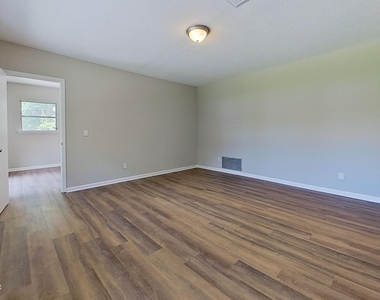 5218 Seaboard Avenue - Photo Thumbnail 17