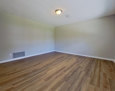 5218 Seaboard Avenue - Photo Thumbnail 7