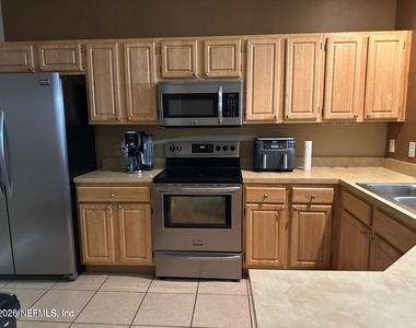 3750 Silver Bluff Boulevard - Photo Thumbnail 7