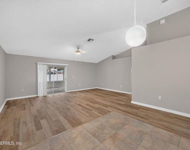 1845 Saga Court - Photo Thumbnail 11