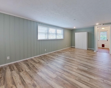 6413 Colgate Road - Photo Thumbnail 18