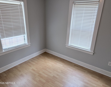 5324 Fremont Street - Photo Thumbnail 7
