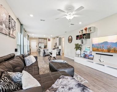 3956 Bloomfield Court - Photo Thumbnail 7