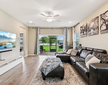 3956 Bloomfield Court - Photo Thumbnail 4