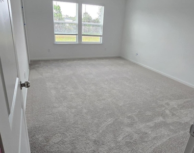6821 Gable Grove Avenue - Photo Thumbnail 11