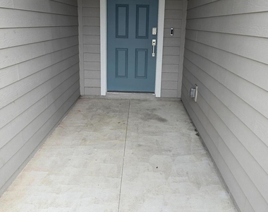 6821 Gable Grove Avenue - Photo Thumbnail 1