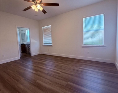7914 Odom Ranch Trail - Photo Thumbnail 17
