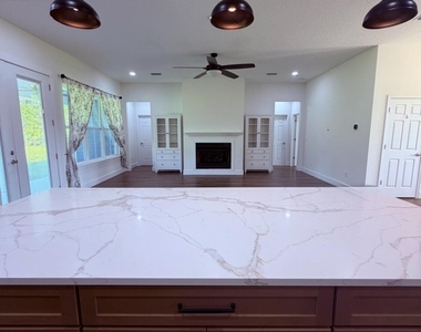 7914 Odom Ranch Trail - Photo Thumbnail 16