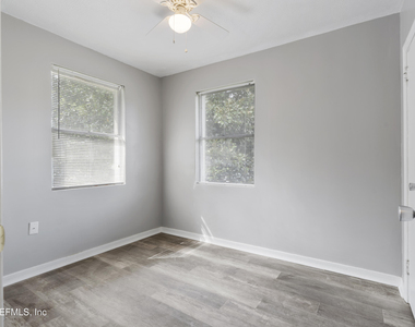 1002 Day Avenue - Photo Thumbnail 6