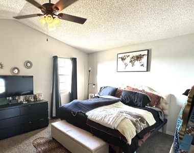 483 11th Avenue S - Photo Thumbnail 4