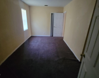 2810 Venus Street - Photo Thumbnail 10