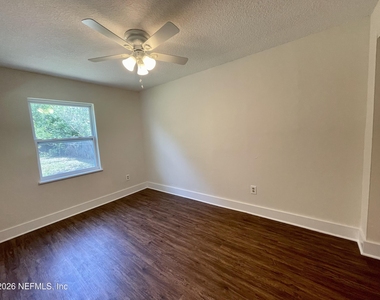 10867 Bahia Drive - Photo Thumbnail 17