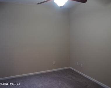 12301 Kernan Forest Boulevard - Photo Thumbnail 8