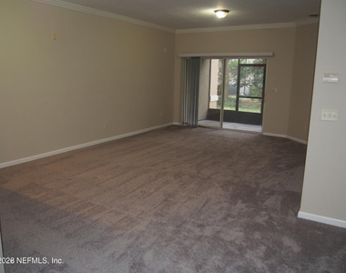 12301 Kernan Forest Boulevard - Photo Thumbnail 5
