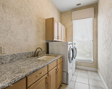 132 Lantern Wick Place - Photo Thumbnail 14