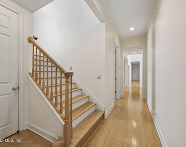 132 Lantern Wick Place - Photo Thumbnail 13