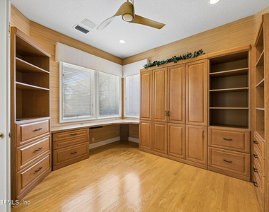 132 Lantern Wick Place - Photo Thumbnail 11