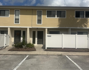 7867 Bahia Vista Court - Photo Thumbnail 13