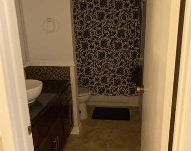 7867 Bahia Vista Court - Photo Thumbnail 7