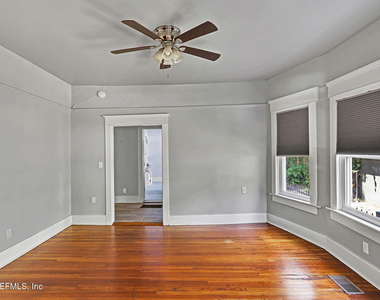424 E 6th Street - Photo Thumbnail 21