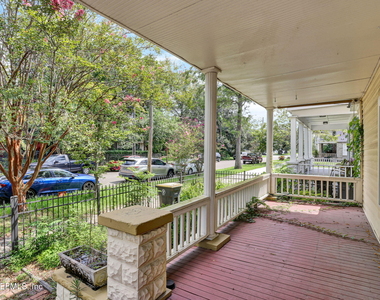 424 E 6th Street - Photo Thumbnail 1