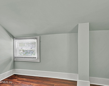 424 E 6th Street - Photo Thumbnail 28