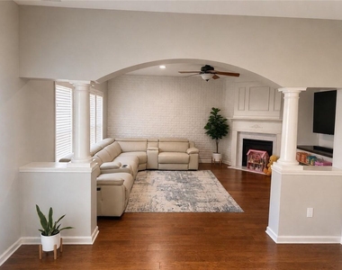 3215 Warbler Way - Photo Thumbnail 5