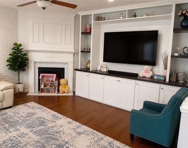 3215 Warbler Way - Photo Thumbnail 7