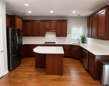 3215 Warbler Way - Photo Thumbnail 8
