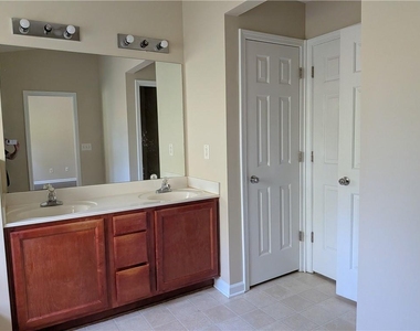 4624 Windale Drive - Photo Thumbnail 15