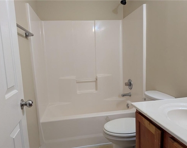4624 Windale Drive - Photo Thumbnail 21