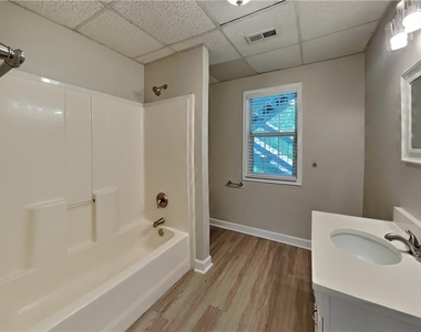 3820 Pheasant Run Trace - Photo Thumbnail 10