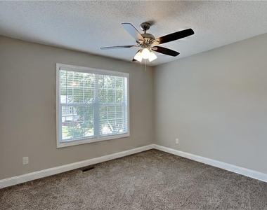 3820 Pheasant Run Trace - Photo Thumbnail 14