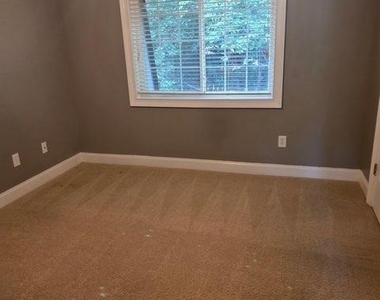 127 Rondak Circle - Photo Thumbnail 16