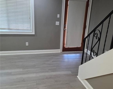 127 Rondak Circle - Photo Thumbnail 7
